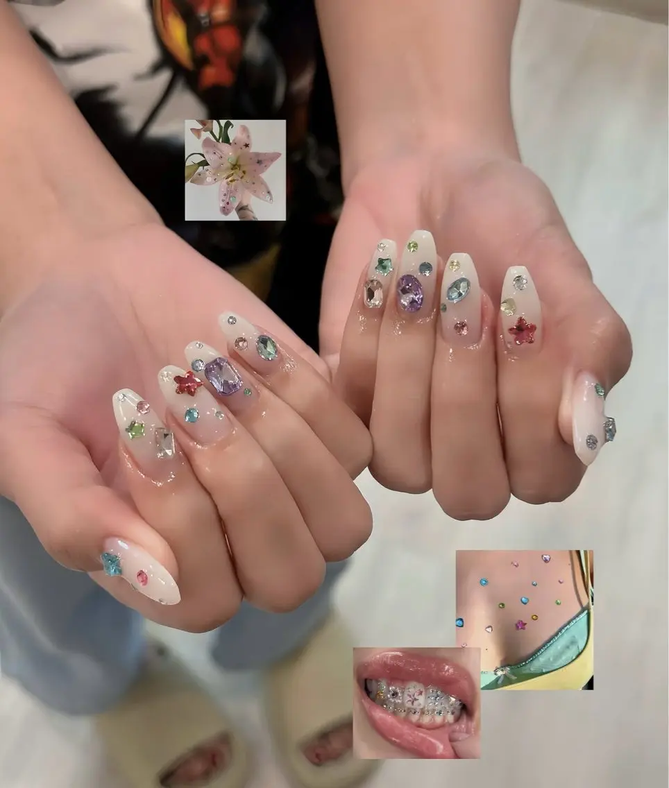 ネイル アートネイル フレンチネイル ジェルネイル キラキラネイル 韓国ネイル ハンドネイル ICE Nailsのネイルデザイン