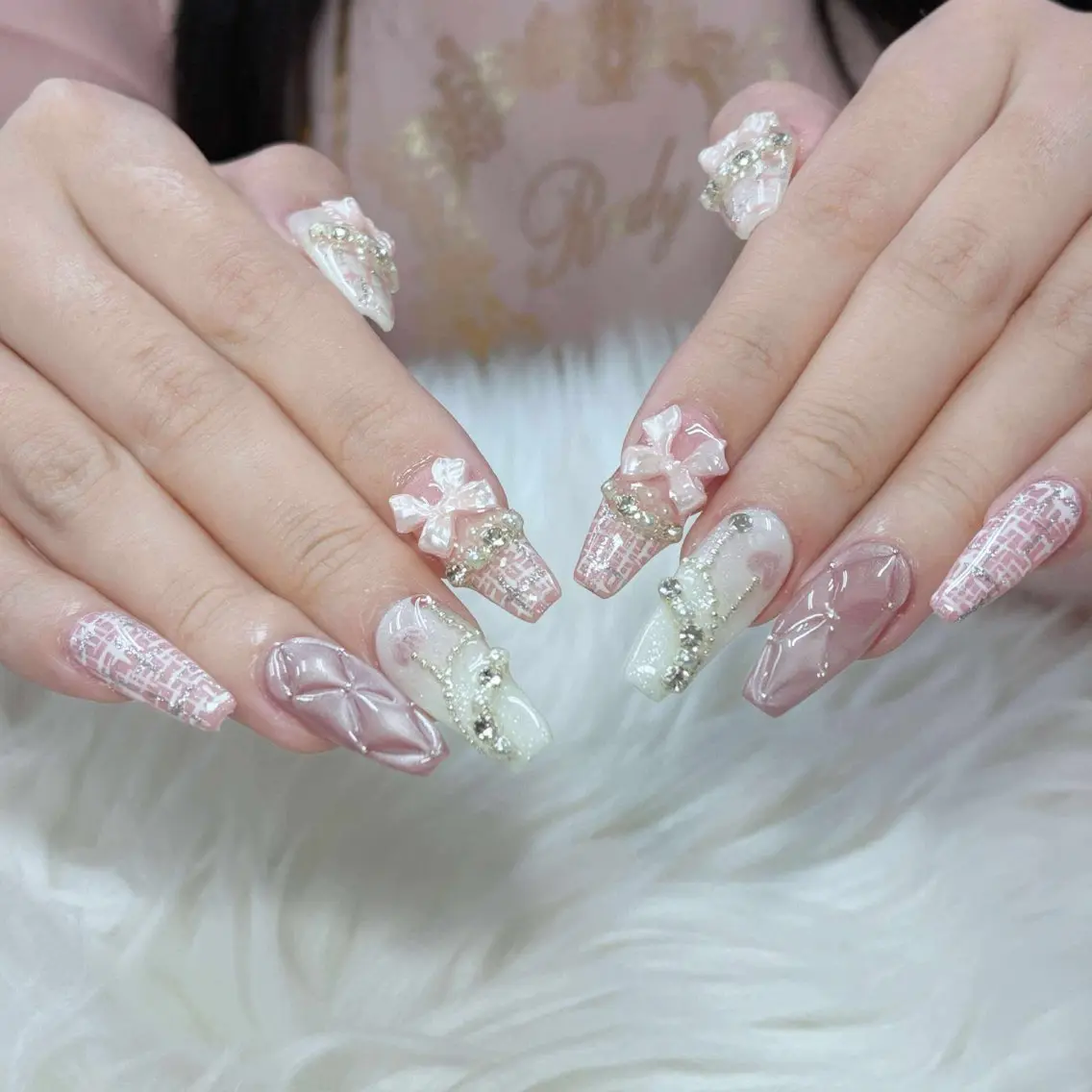ネイル フレンチネイル 韓国ネイル マグネットネイル ニュアンスネイル オフィスネイル ハンドネイル Ha Nailのネイルデザイン