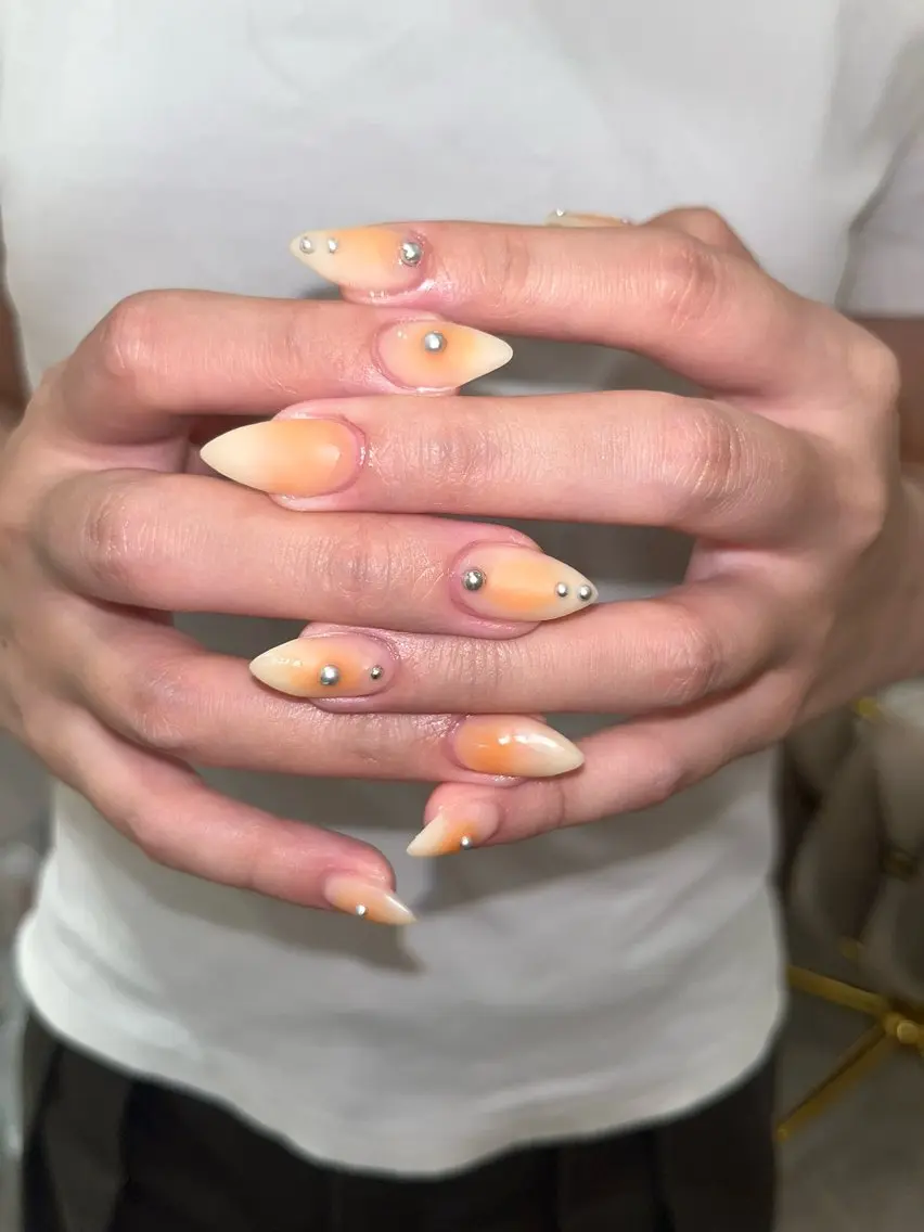 ネイル ジェルネイル ハンドネイル taminami Lunaのネイルデザイン