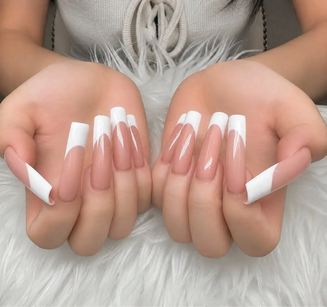 ネイル MIKA RUBY NAIL SLONのネイルデザイン