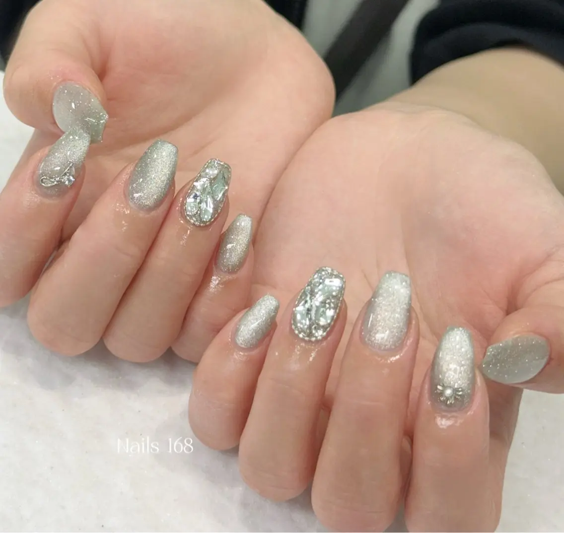 ネイル アートネイル オーロラネイル ブルー チークネイル フットネイル ハンドネイル NAILS168 新大久保店のネイルデザイン