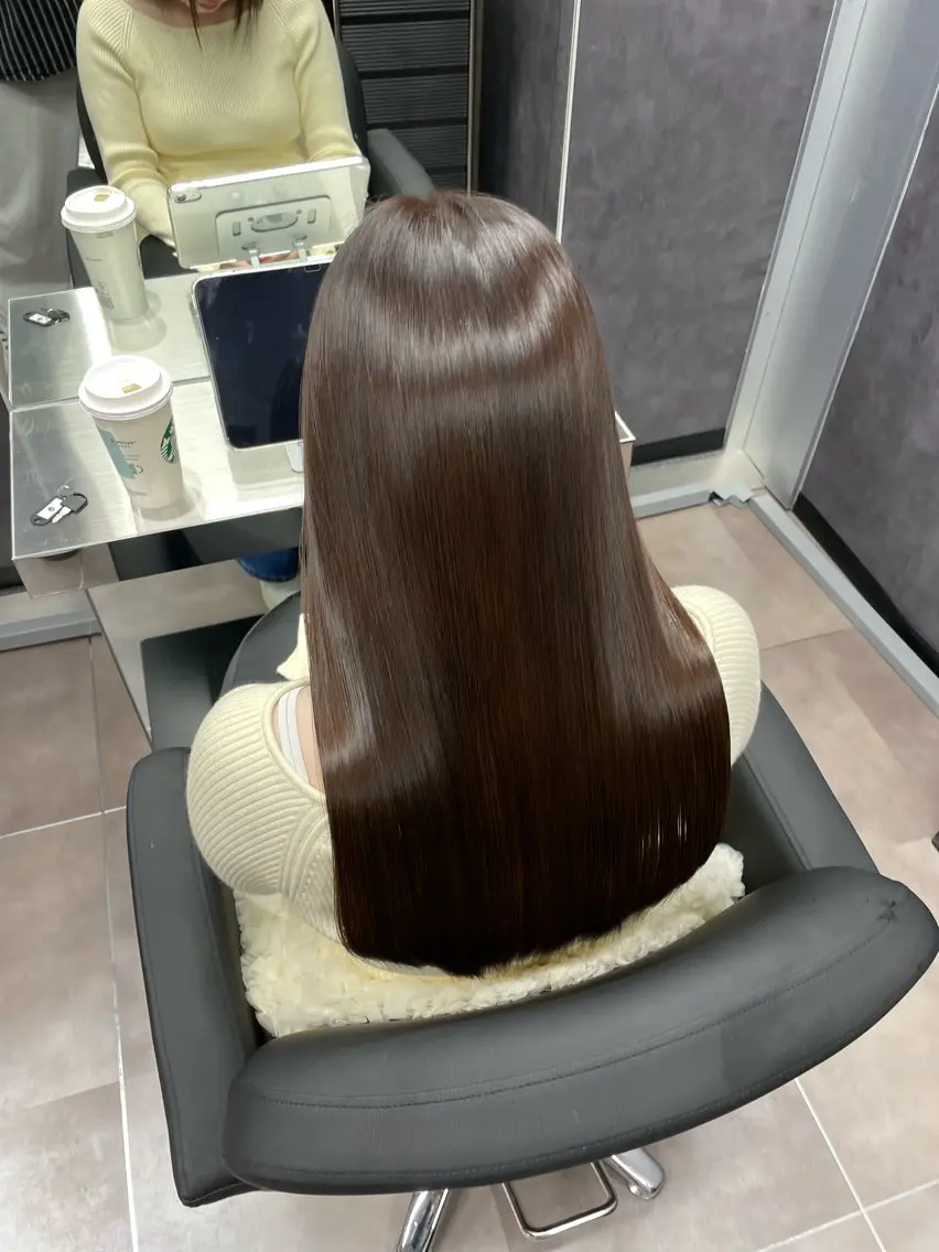 ロング カット 縮毛矯正 トリートメント CYNTHIADUE 店長｜ IRISUのヘアスタイル