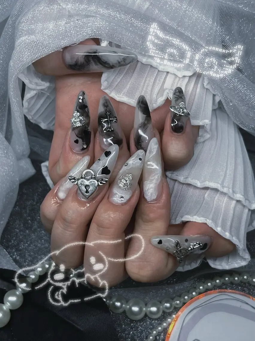 ネイル アートネイル kairi Toyvenailのネイルデザイン