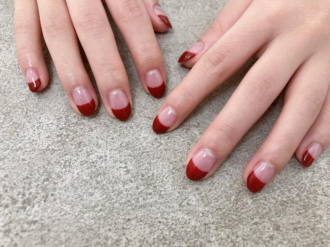 ネイル フレンチネイル mogunail &blowのネイルデザイン