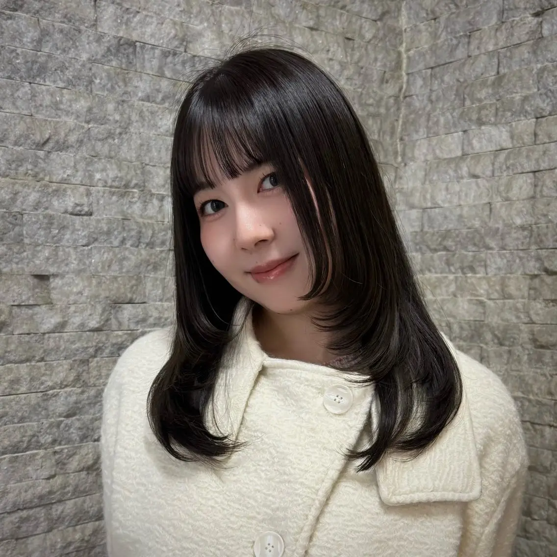 ミディアム INORI @de2poのヘアスタイル