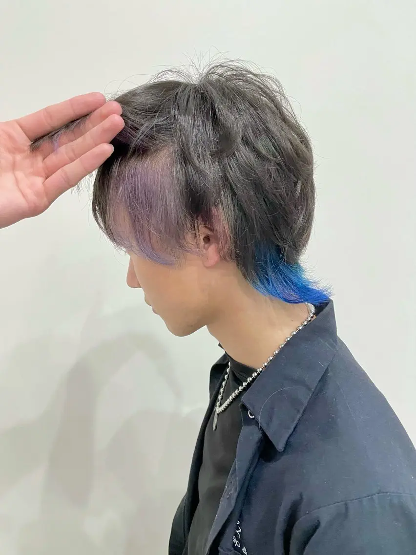 カラー メンズ メンズウルフカット ウルフカット ヘアカラー 芳賀 風斗のヘアスタイル