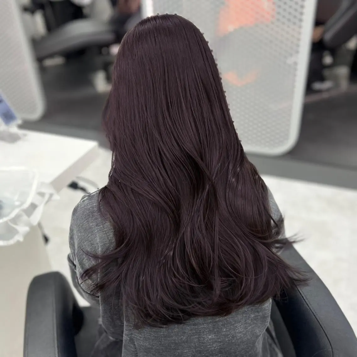 カラー 色持ち🤎ベージュ/ ブラウン🏹表参道のヘアスタイル