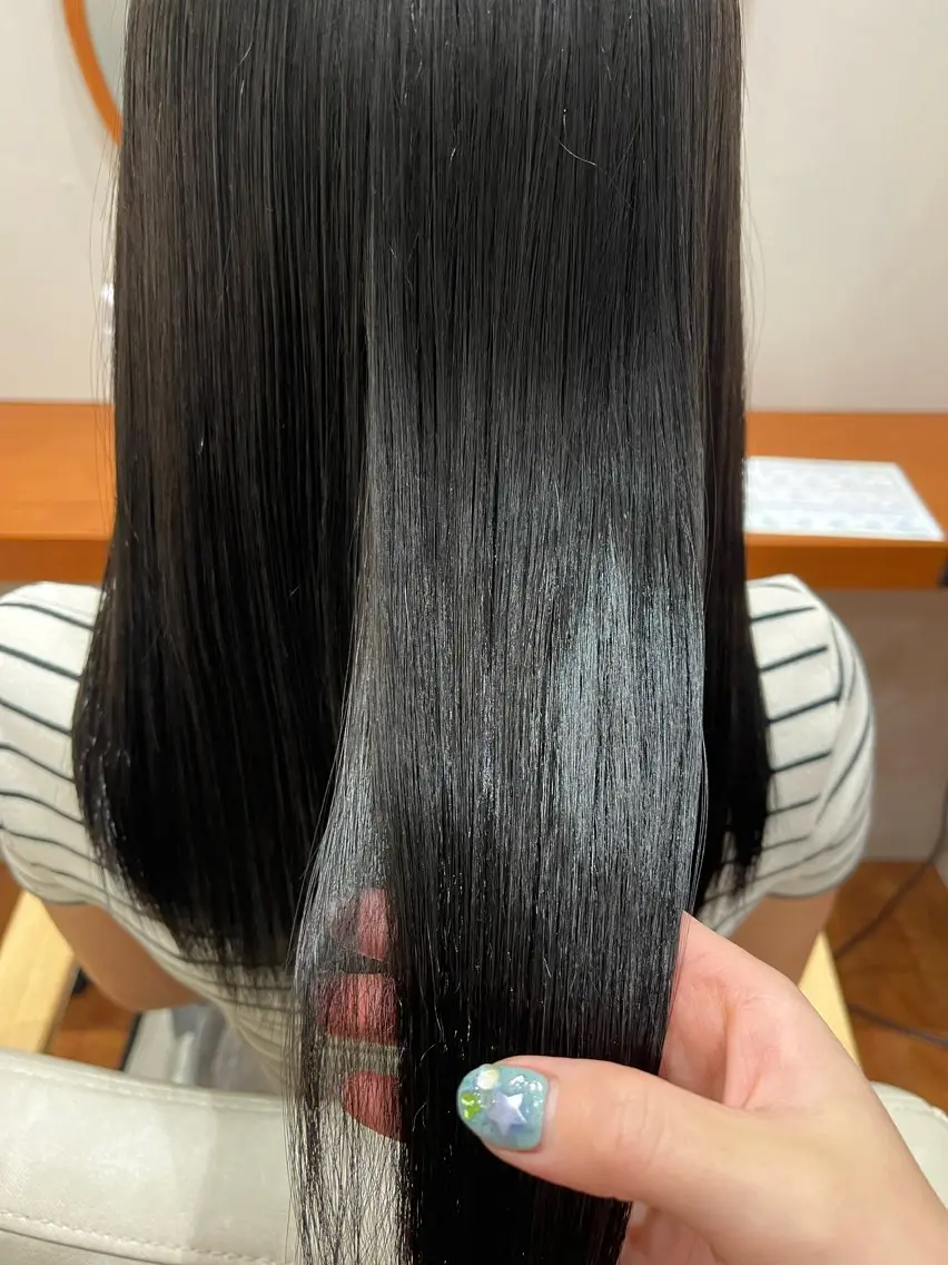 セミロング カラー 髪質改善 トリートメント カット ヘアカラー トリートメント レイヤー🩵透明感 ೀユイ🌙のヘアスタイル