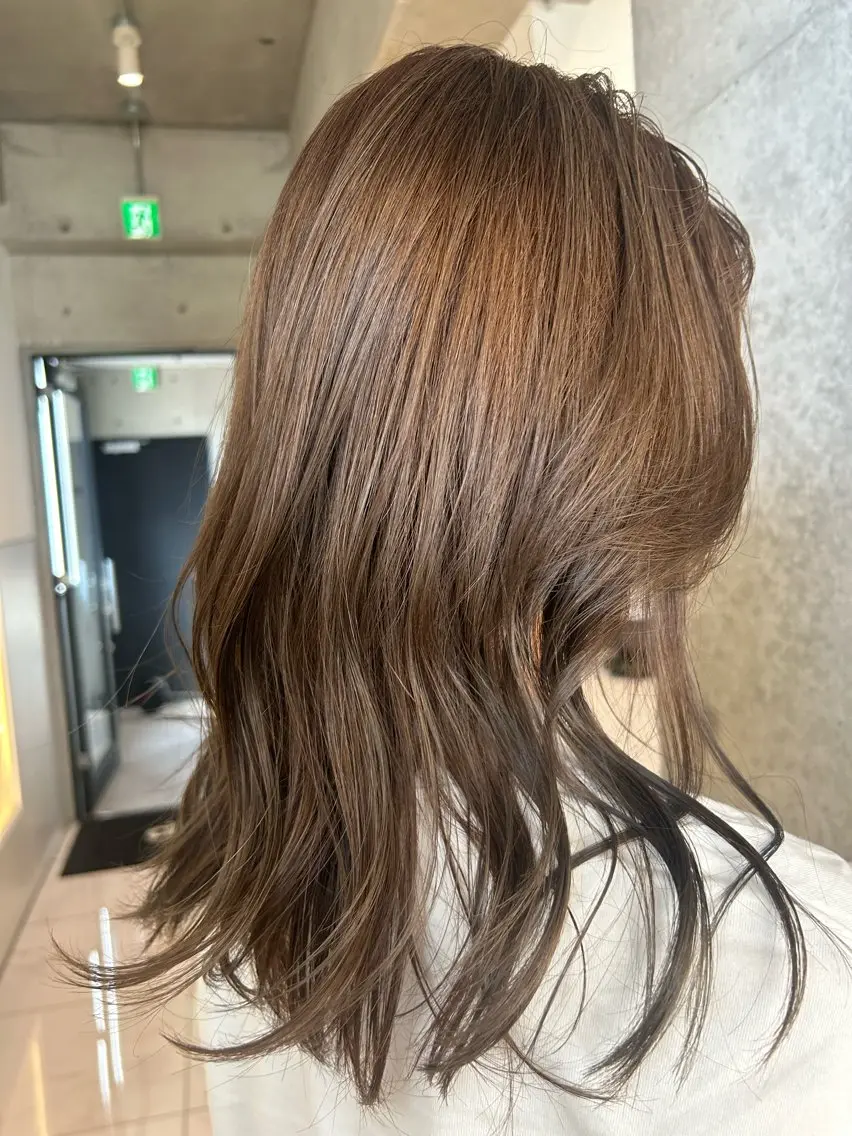 カラー ブリーチ ダブルカラー ブリーチなしカラー にった みずきのヘアスタイル
