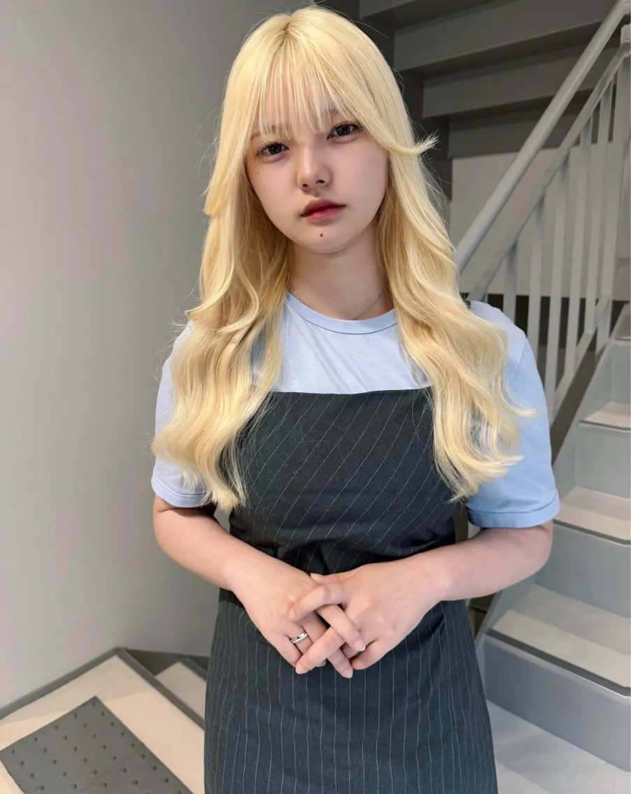 ロング カラー ブリーチ エクステ 色落ちまで可愛い🧚 心斎橋hikaruのヘアスタイル