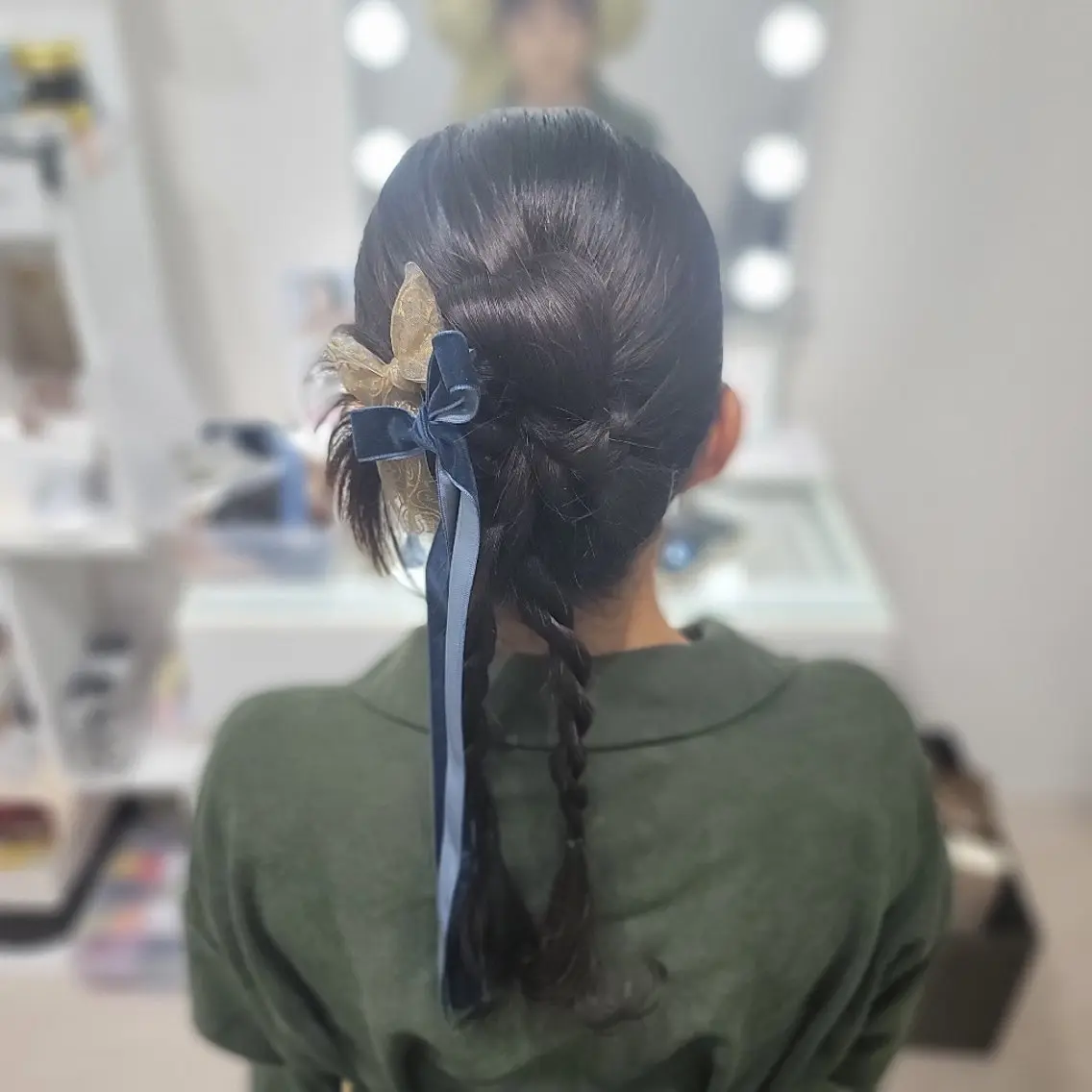 セミロング ヘアアレンジ ヘアセット 渥美 寿美翔のヘアスタイル