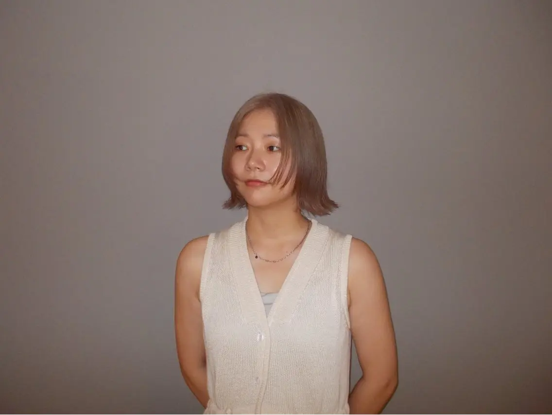 ミディアム カラー ベージュカラー ブリーチ 透明感カラー ダブルカラー ハイトーンカラー 岡崎パーマ noiのヘアスタイル