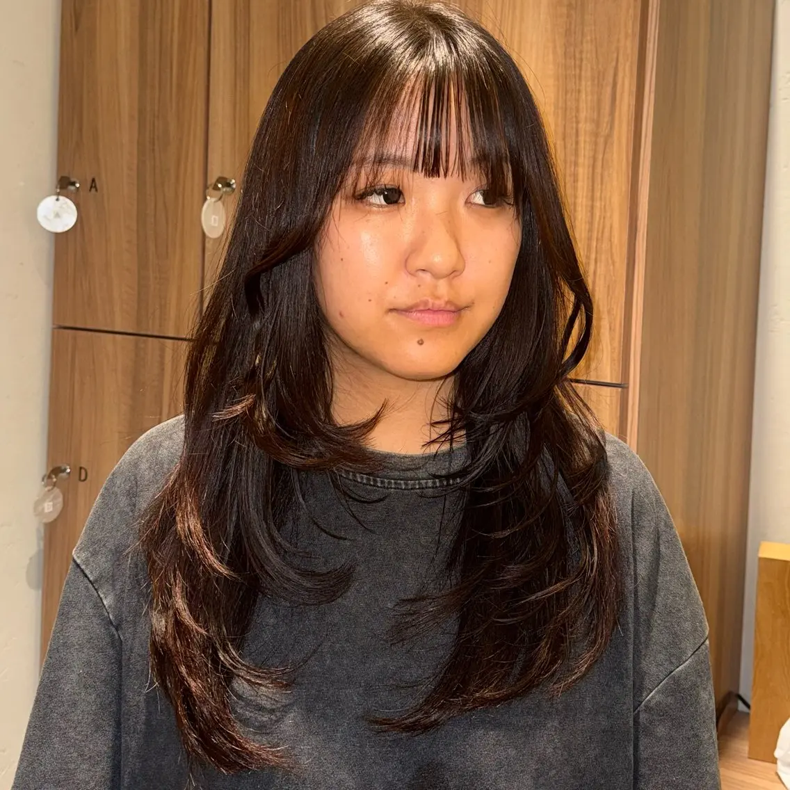 ロング ハイレイヤー レイヤーカット カット 小宮山 桃加のヘアスタイル