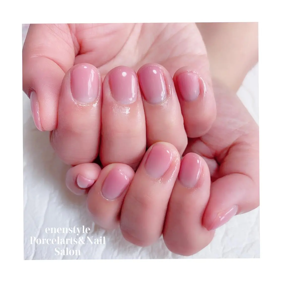 ショート ネイル ジェルネイル ニュアンスネイル オフィスネイル ワンカラーネイル パラジェル ハンドネイル 🐾enen style 🐾のネイルデザイン