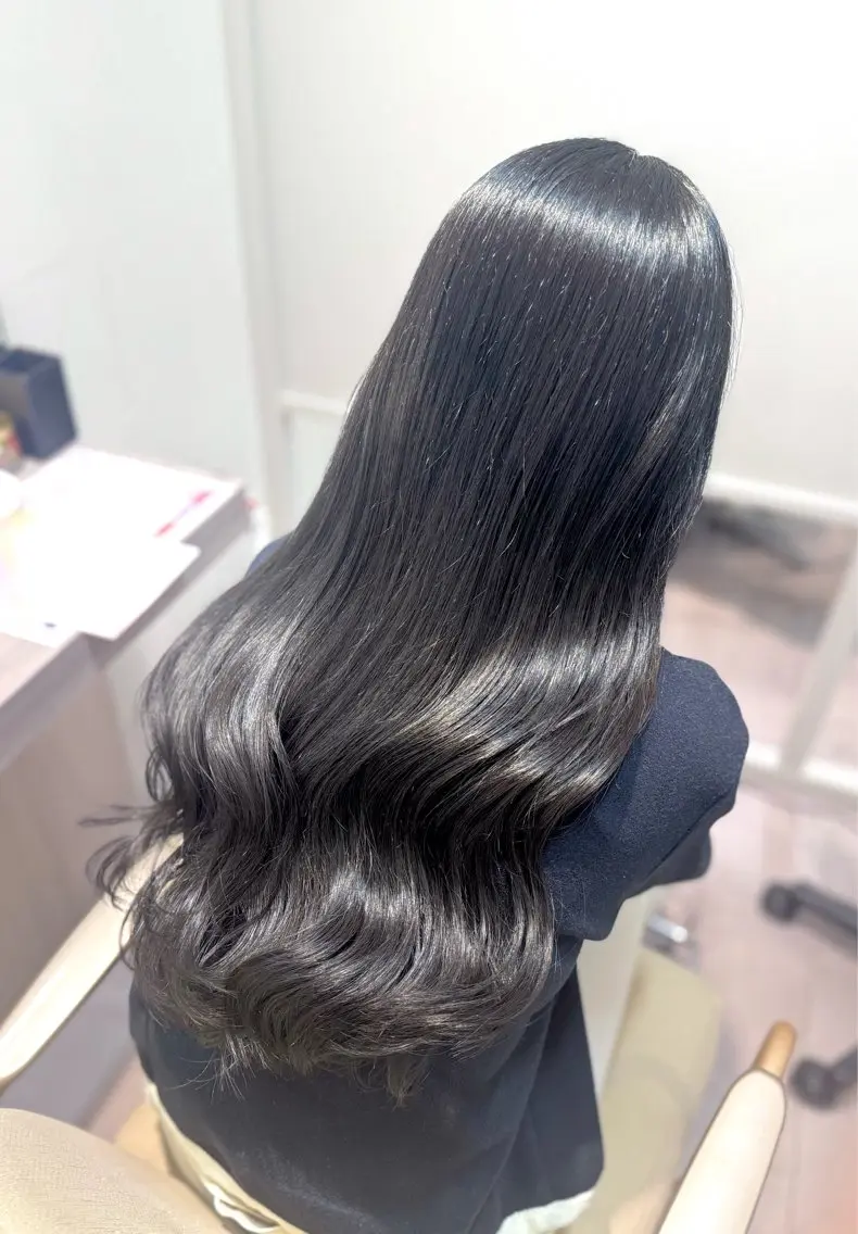 ロング カラー 透明感カラー カット ヘアカラー トリートメント 渡邉 美咲のヘアスタイル