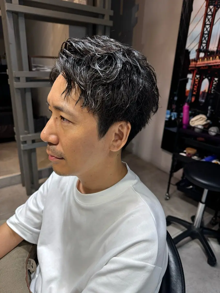 ショート パーマ メンズ スパイキーショート ショートヘア カット パーマ トリートメント 似合う髪型が 分からない方へのヘアスタイル