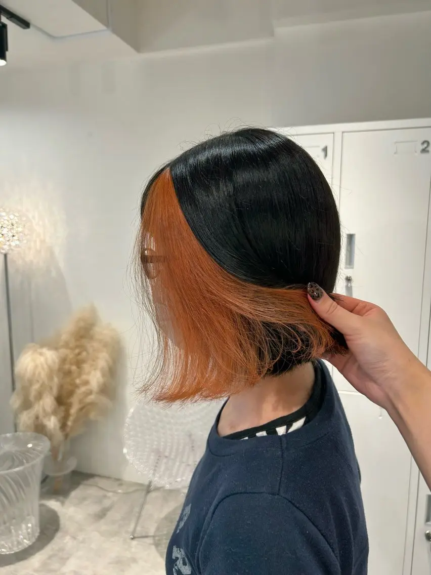 ミディアム カラー ヘアアレンジ 切りっぱなしボブ イヤリングカラー インナーカラー ボブ 外ハネヘア 李奈🍒府中/ レイヤー透明感カラーのヘアスタイル