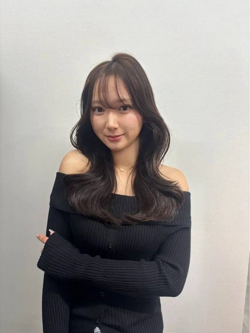 ロング ヘアカラー 中田 和花のヘアスタイル