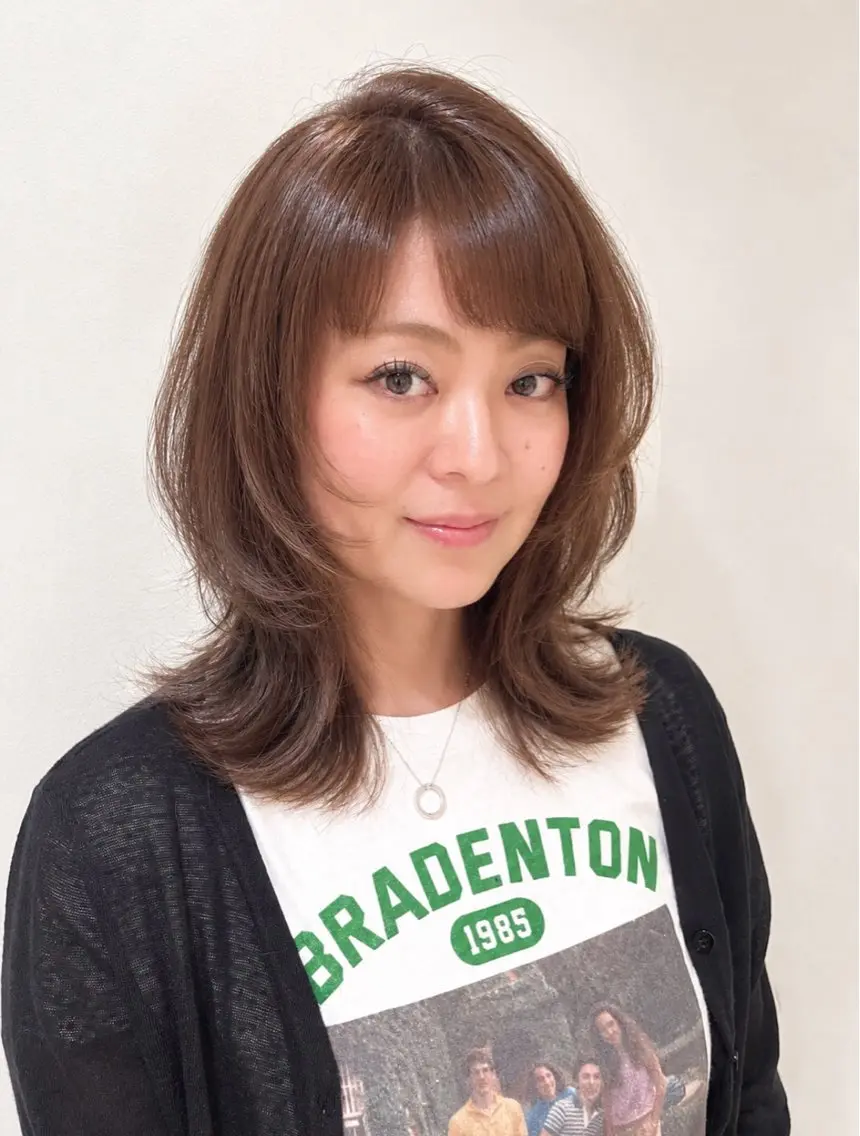 ミディアム カット ヘアカラー トリートメント 田中 ひなりのヘアスタイル