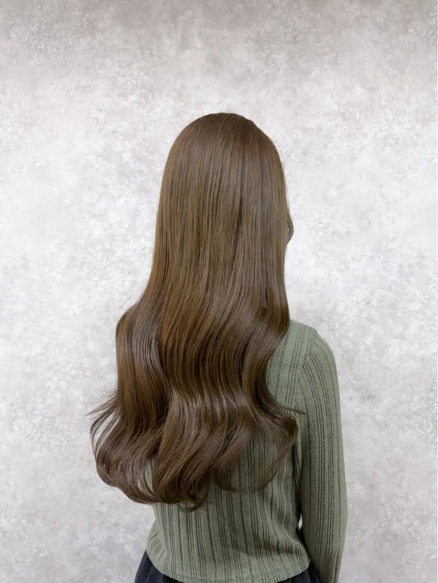 ロング カラー ベージュカラー オリーブベージュ カット ヘアカラー トリートメント 村田梨乃/ minim hairのヘアスタイル