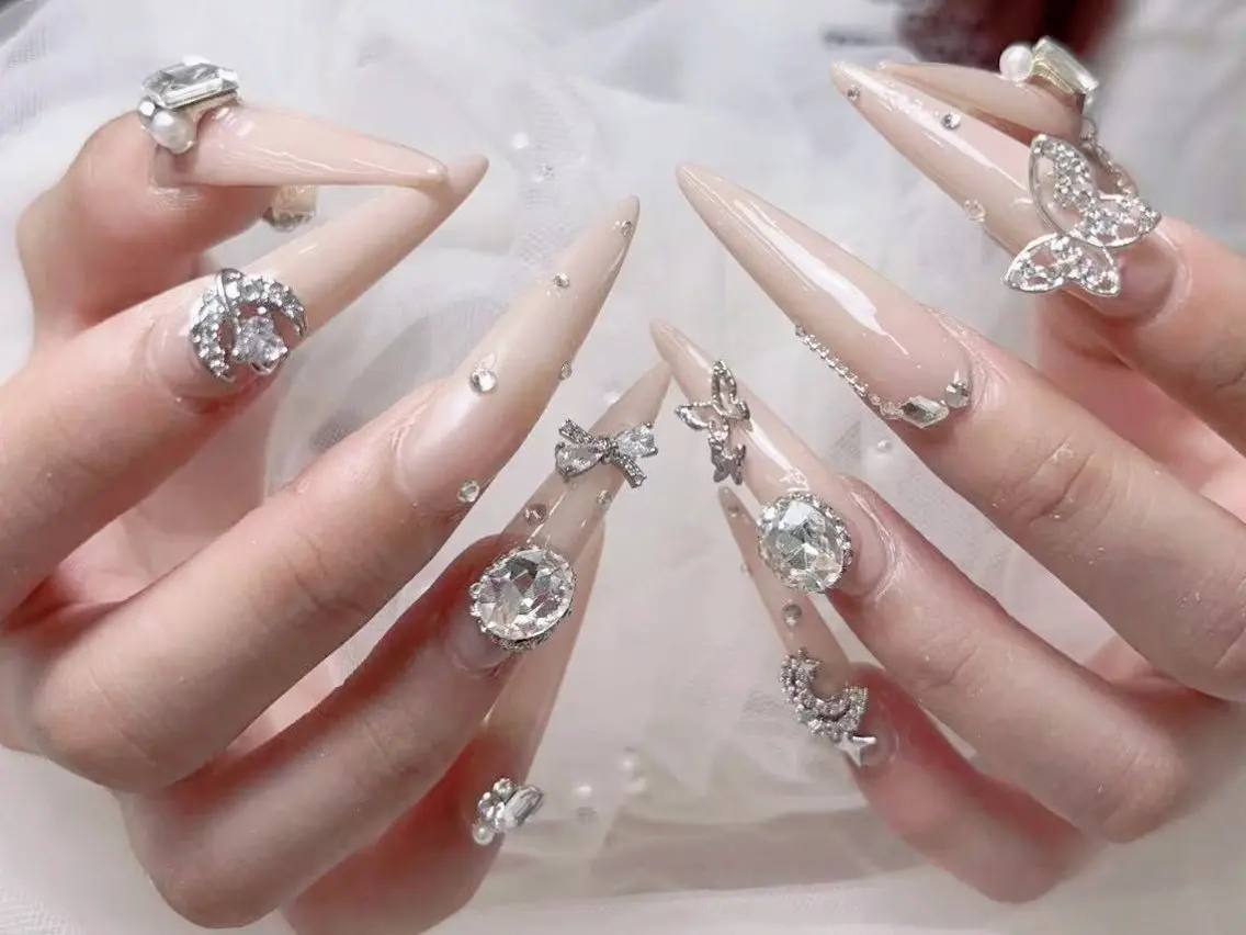 ネイル ネイルサロン lotusのネイルデザイン