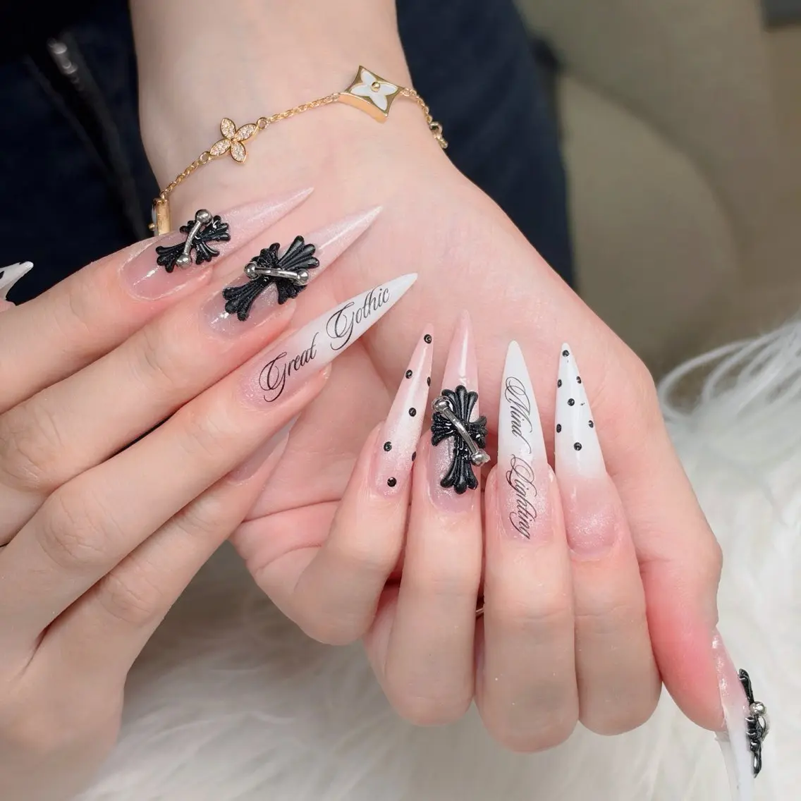 ネイル フットネイル フレンチネイル グラデーション 韓国ネイル ロングネイル ハンドネイル Hani Nail Salonのネイルデザイン