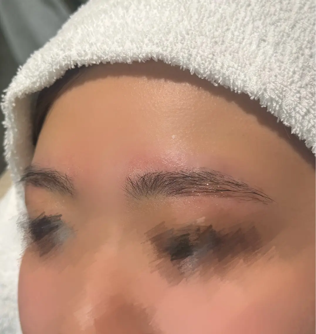 アイブロウ ワックス脱毛 ユ ウカのヘアスタイル