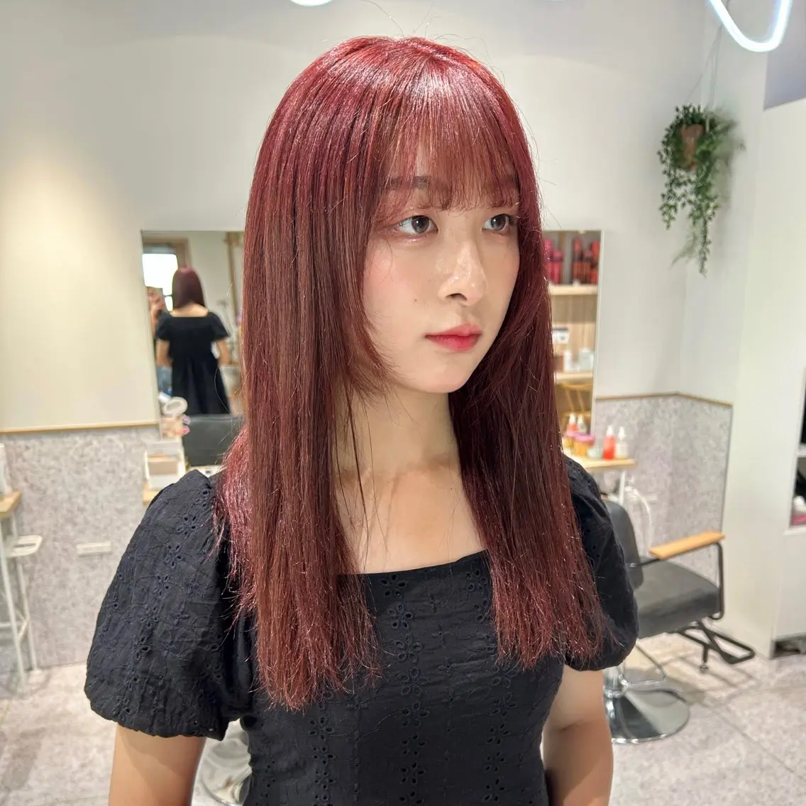 カラー ダブルカラー イヤリングカラー ハイトーンカラー インナーカラー 髪質改善 ヘアカラー トリートメント ♡ハイトーン★ ネイル/しの♡のヘアスタイル