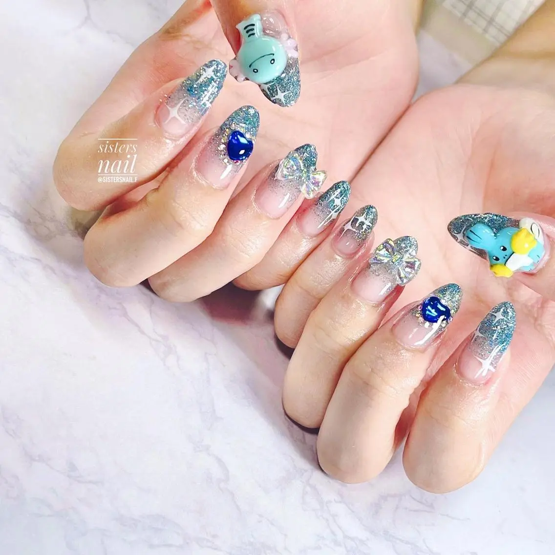 ネイル アートネイル グラデーション ハート キラキラネイル ラメ(グリッター) sisters nail.fのネイルデザイン