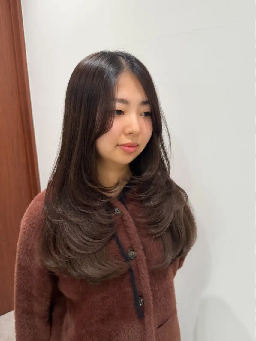 ロング カラー ヘアアレンジ ブリーチ ダブルカラー イヤリングカラー イルミナカラー ブリーチなしカラー カット ヘアカラー トリートメント 立川/レイヤー/ ブリーチなしWカラーのヘアスタイル