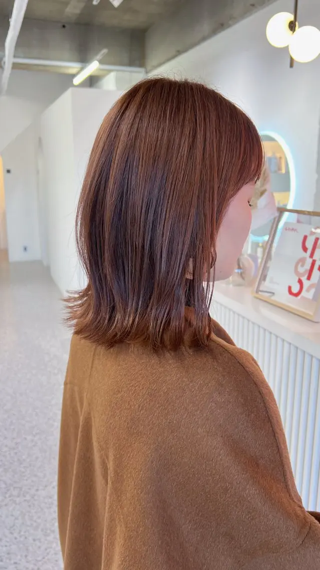 ミディアム カラー アッシュ ヘアカラー トリートメント cher. naoのヘアスタイル