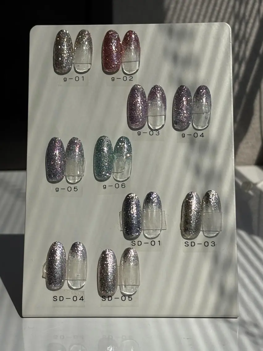 (オフなし)【モデル様募集】HAND.💅🏻ラメグラデーションネイル🎀技術向上のため研修ネイリストが担当!の写真