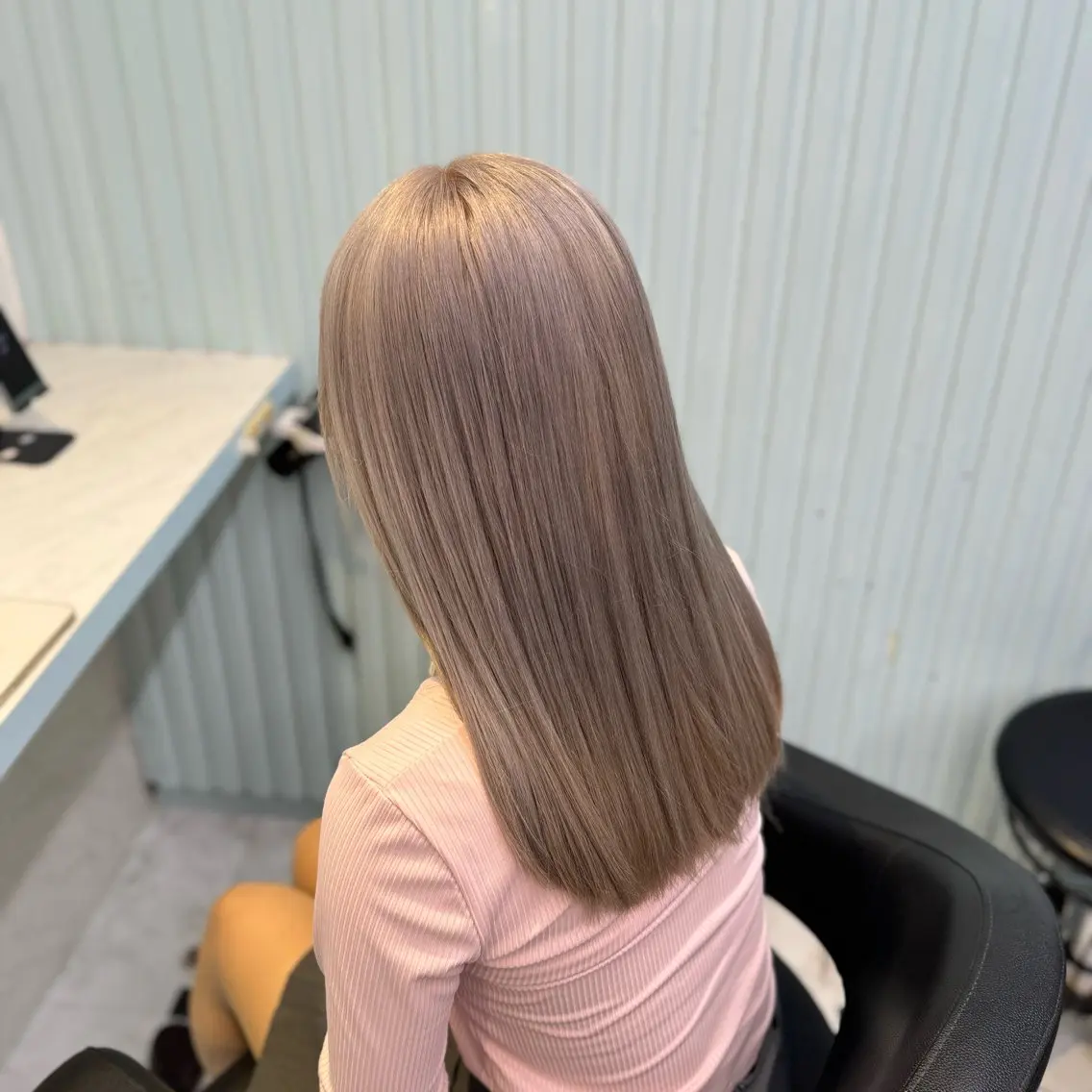 セミロング ヘアカラー 🤎モテ髪&透明感 ミルクティー🥣🤎のヘアスタイル