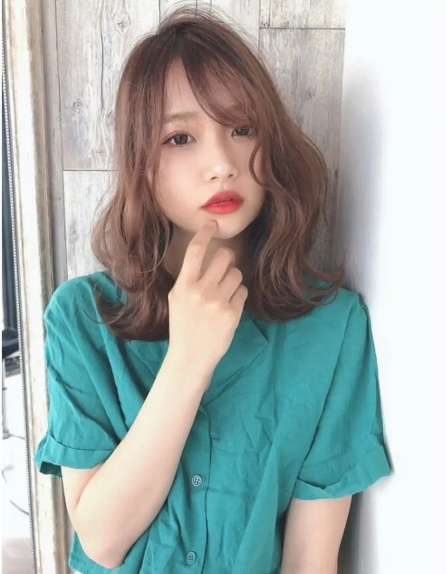 カラー カット 楠本 貴子のヘアスタイル