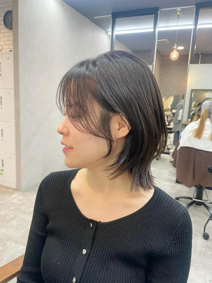 ショート カラー 黒髪 グレーブラック ハッシュカット いなみね はるきのヘアスタイル