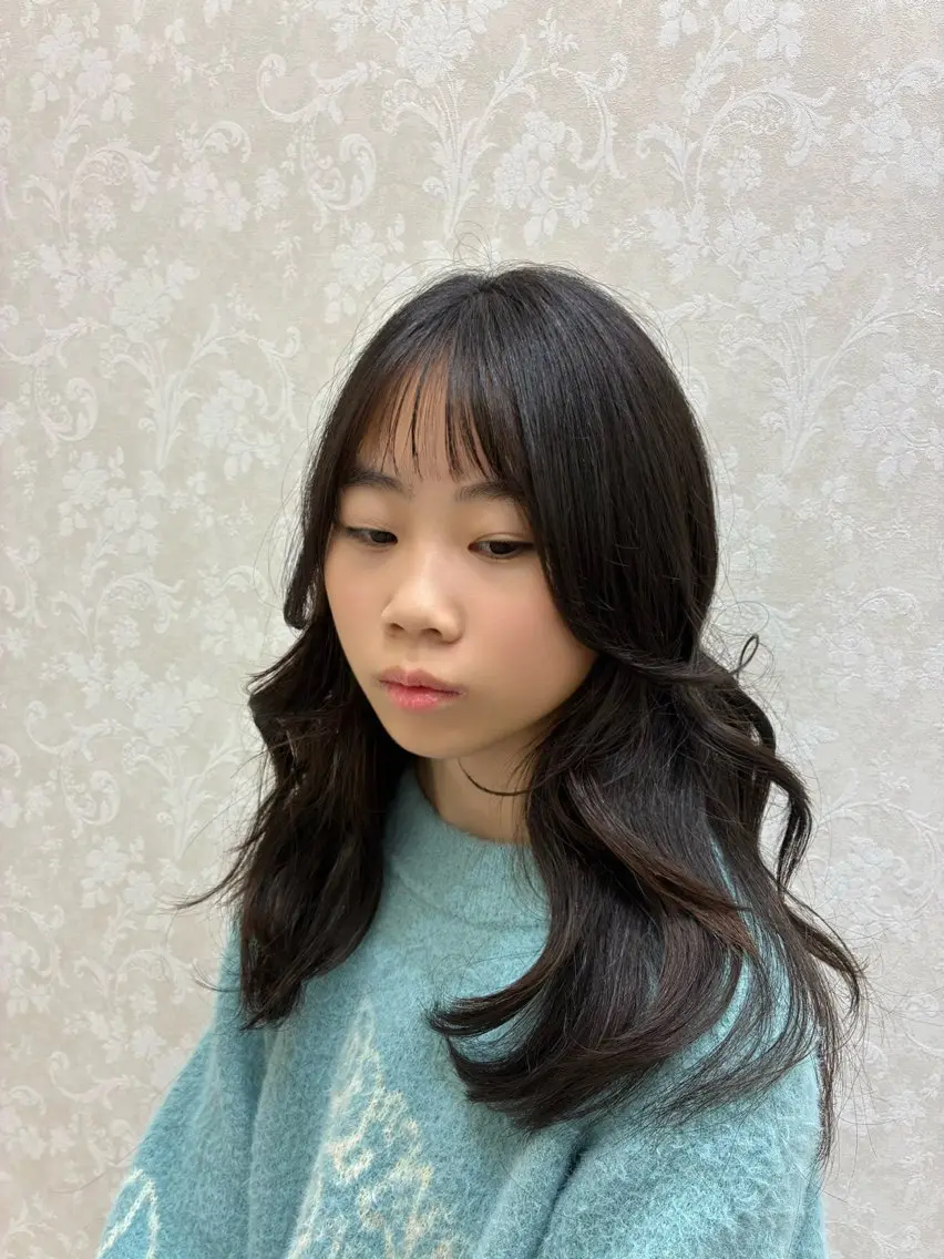 セミロング くびれヘア レイヤーカット FEERIE ✨️岩崎圭祐✨️のヘアスタイル
