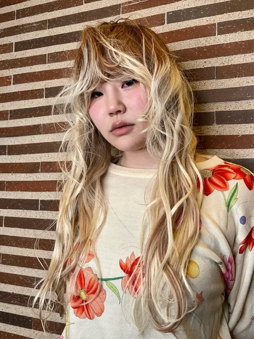 ロング Daisy／大名 ・天神／はやしれいのヘアスタイル