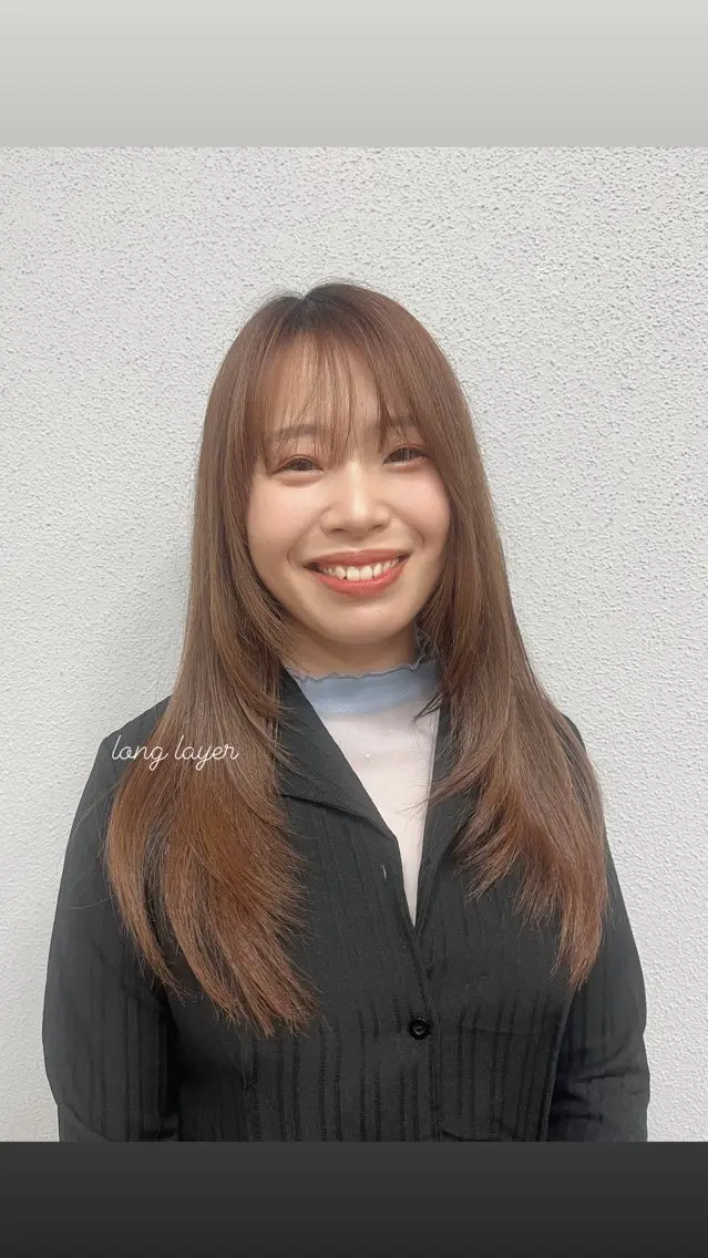 ロング 佐々木 彩華のヘアスタイル