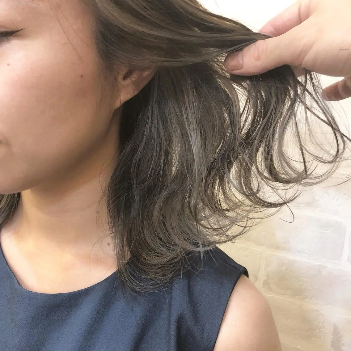 ミディアム カラー ブリーチ 艶髪育成サロン 京橋　shinのヘアスタイル