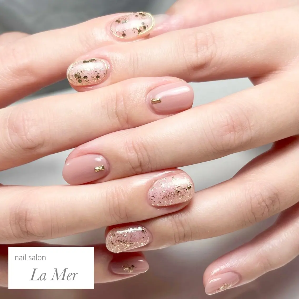 ネイル クリアネイル ゴールド キラキラネイル ラメ(グリッター) オフィスネイル ハンドネイル nailsalon La Merのネイルデザイン