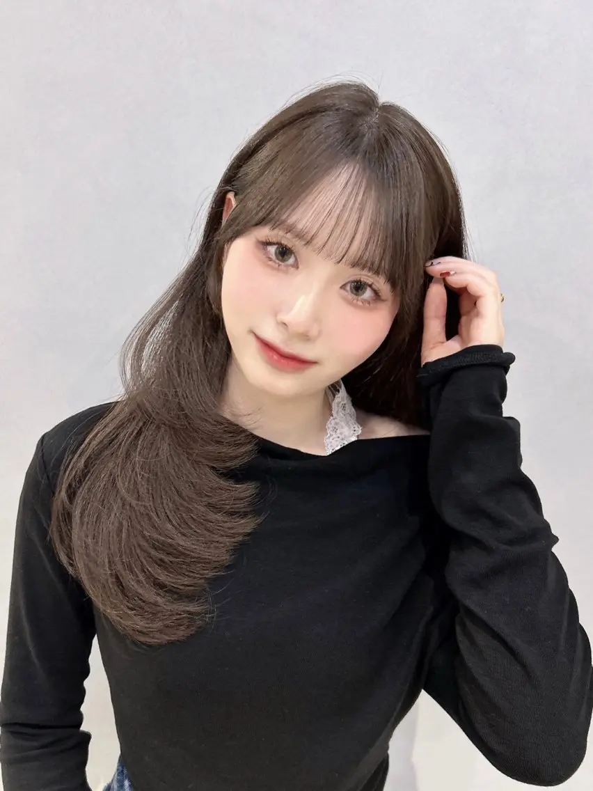 ロング まなり See.のヘアスタイル