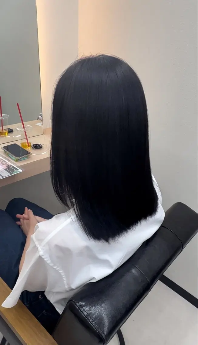 ミディアム カラー GRAN LUSSO 【MIHARU】のヘアスタイル