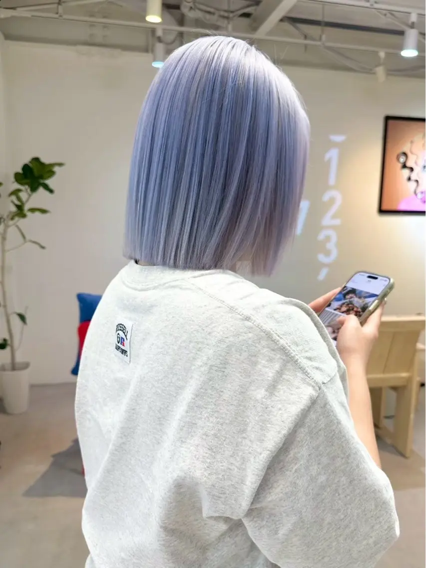 ミディアム カラー ブルーカラー ヘアカラー ダブルカラー・ブリー チ🪐✩serenaのヘアスタイル