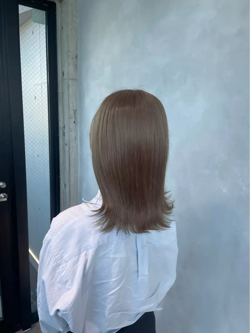 カラー ブリーチ 透明感カラー ブリーチなしカラー ヘアカラー トリートメント 暖色/ハイトーン/ カラー/HBLのヘアスタイル