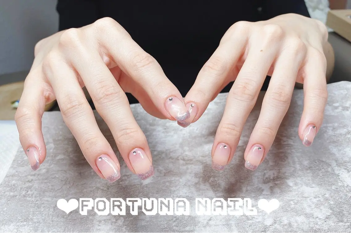 ネイル Nail •Head スパFortunaのネイルデザイン