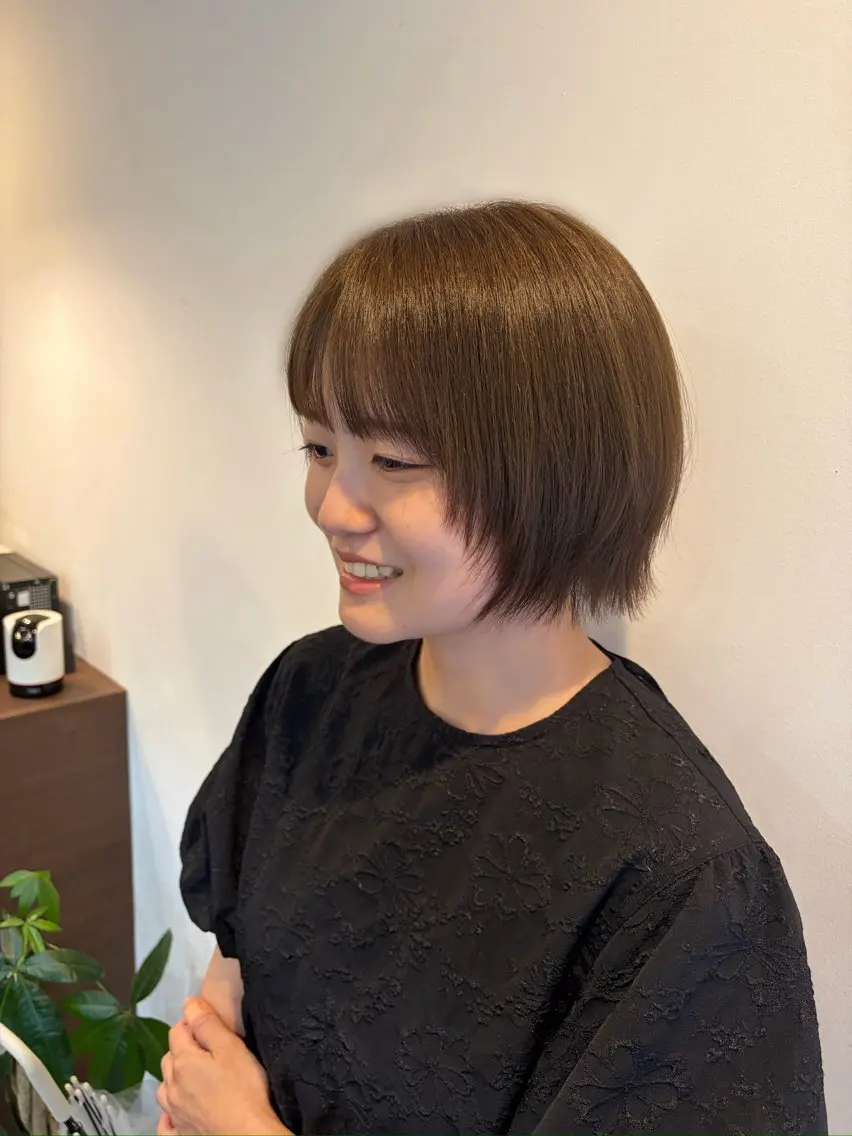 ショート ボブレイヤー ボブ レイヤーカット カット ヘアカラー 金岡 碧のヘアスタイル