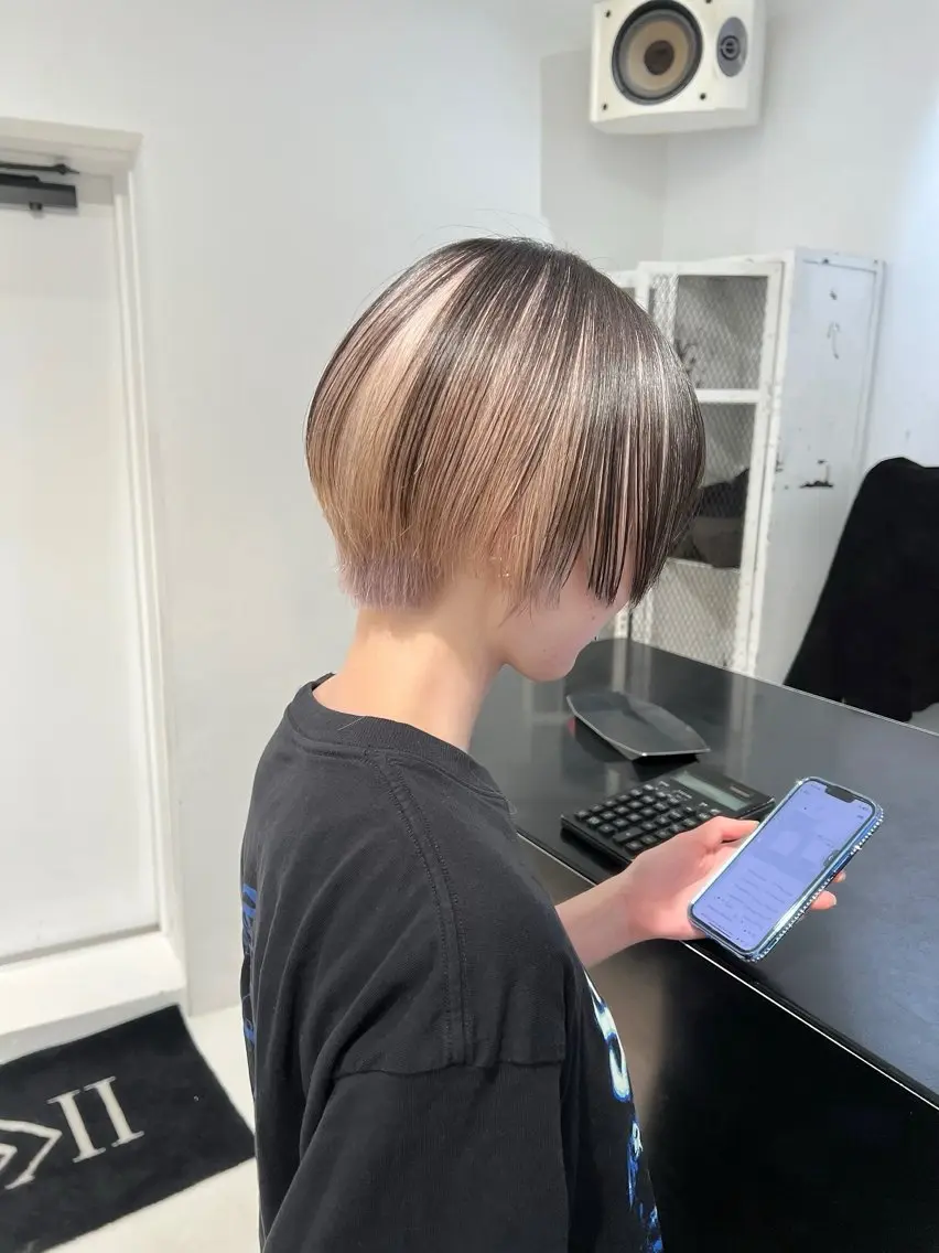ショート カラー 黒髪 ブロンド ホワイトブロンド カット ヘアカラー トリートメント HARU//原宿🤍 リピート率NO.1のヘアスタイル