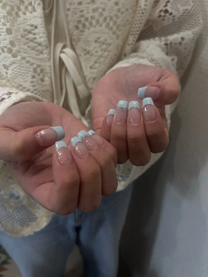 ネイル ブルー フレンチネイル atelier moiのネイルデザイン