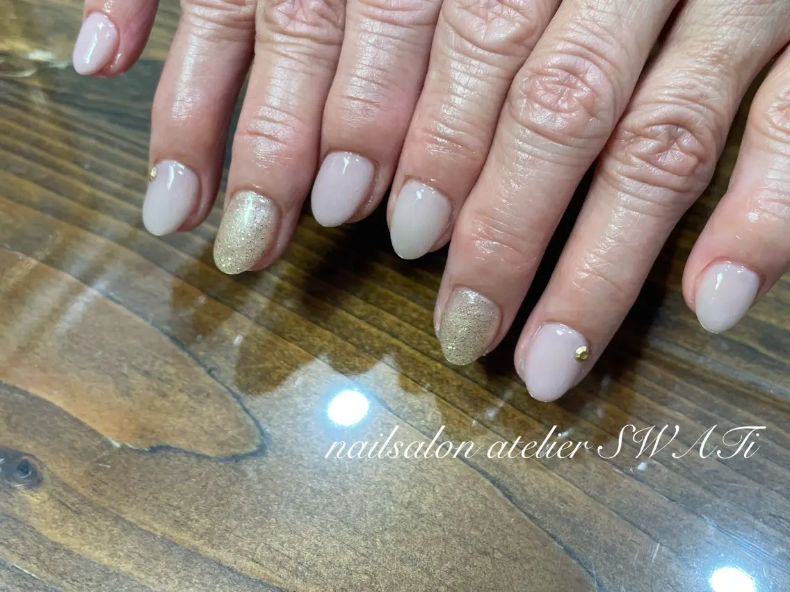 ネイル ストーンネイル ハンドネイル nailsalon SWATiのネイルデザイン