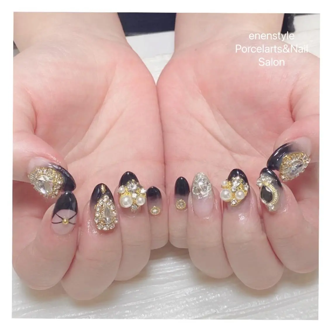 ミディアム ネイル 🐾enen style 🐾のネイルデザイン